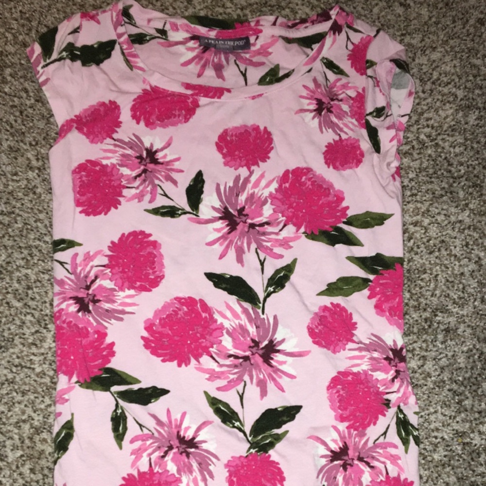 A Pea in the Pod Maternity Shirt